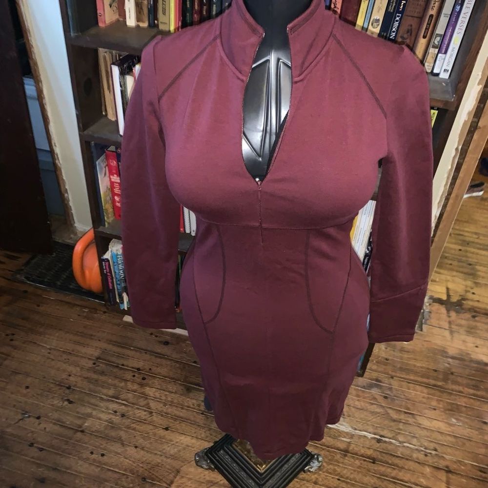 Athleta Cassidy burgundy zip front XS long sleeve dress